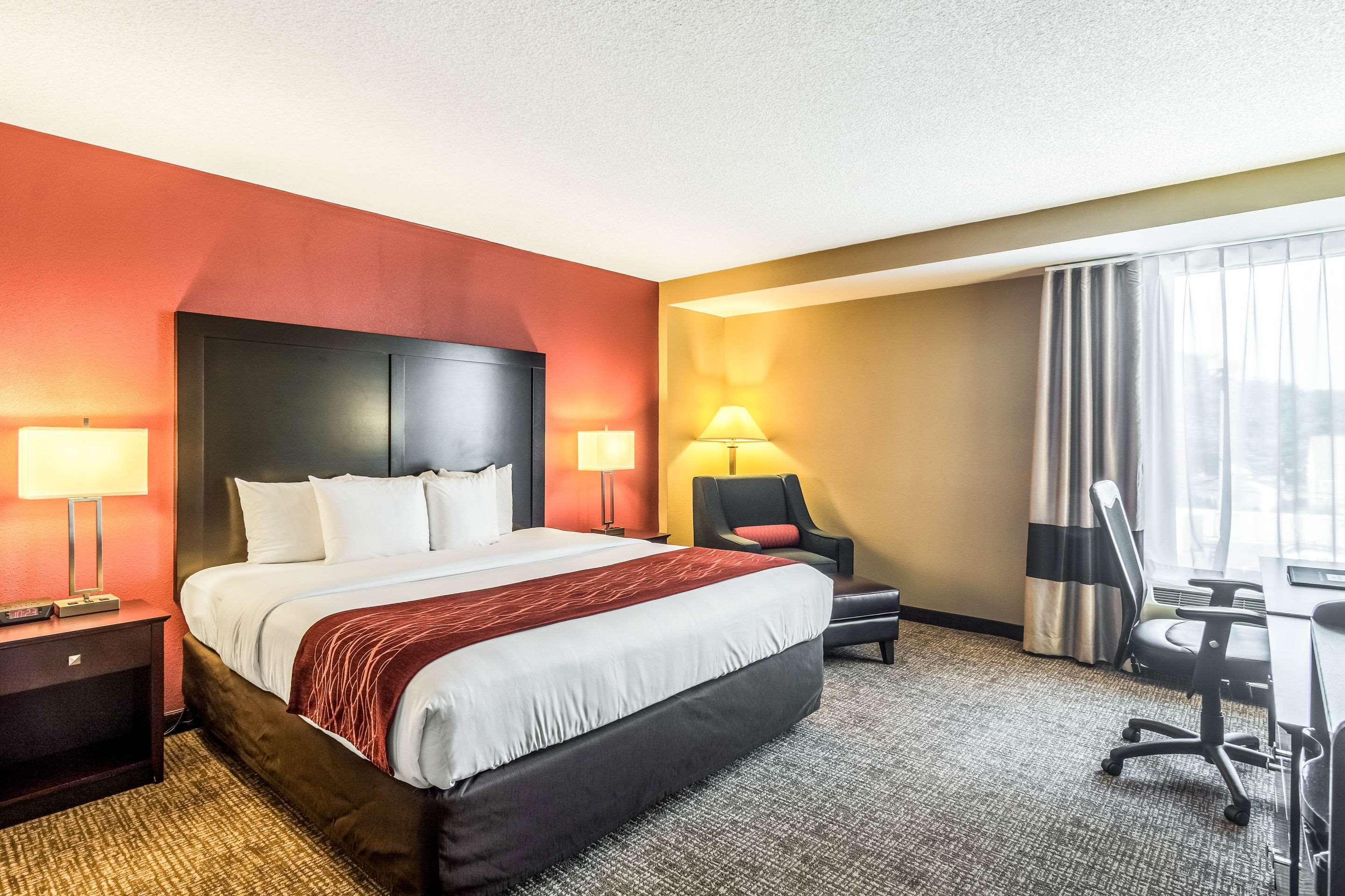 Comfort Inn Convention Center-Chicago O'Hare Airport Des Plaines Exterior photo
