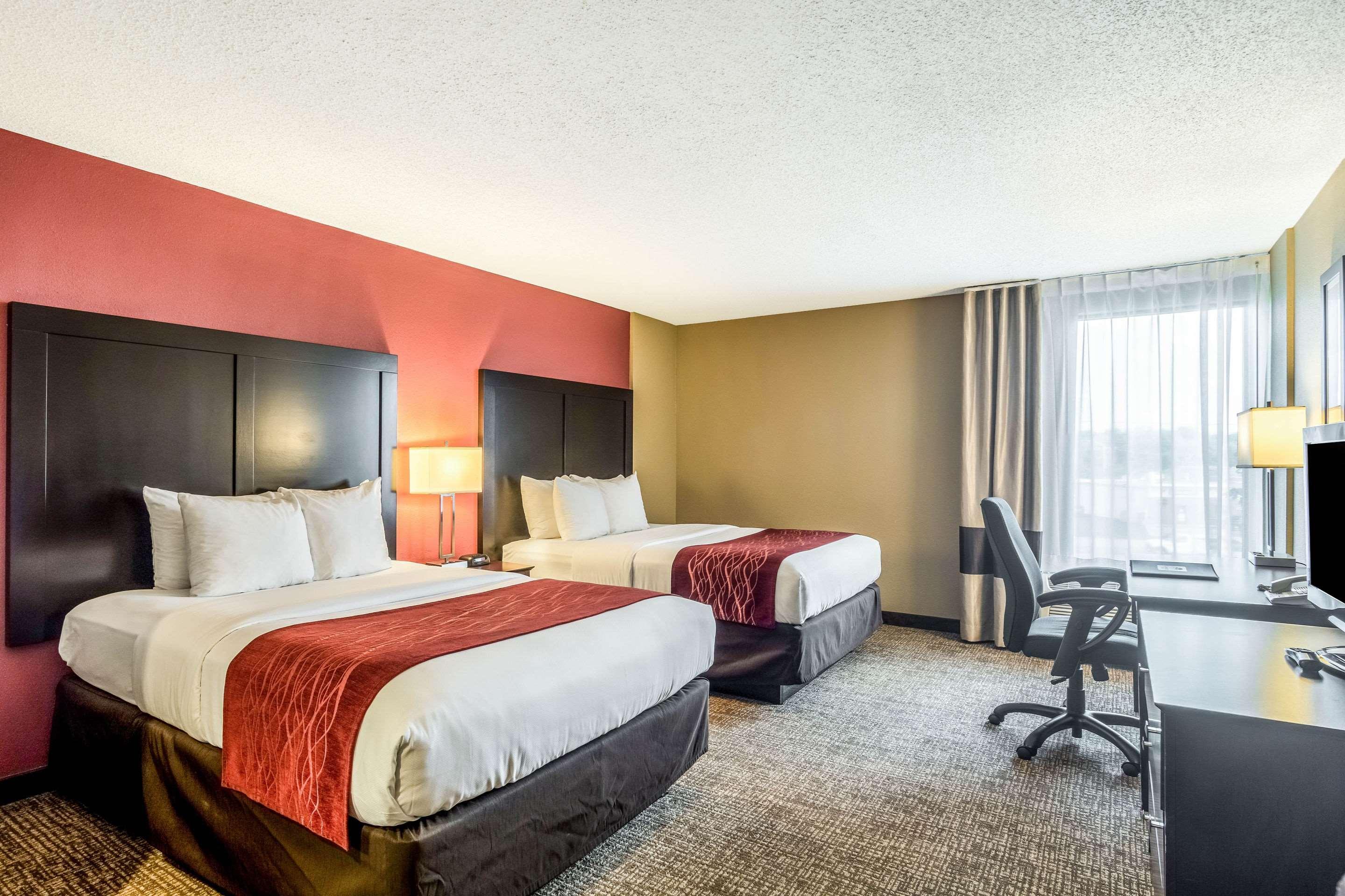 Comfort Inn Convention Center-Chicago O'Hare Airport Des Plaines Exterior photo