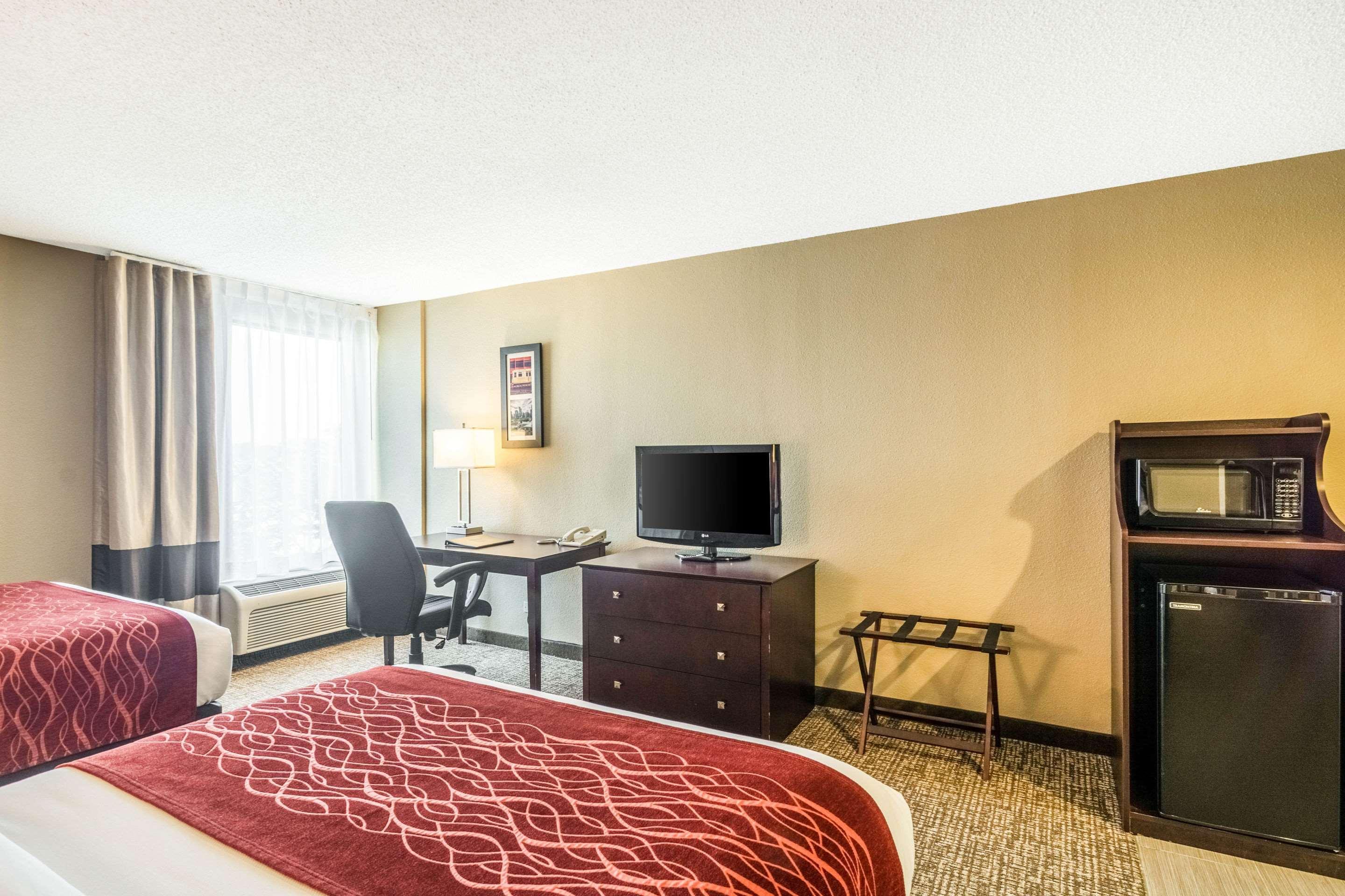 Comfort Inn Convention Center-Chicago O'Hare Airport Des Plaines Exterior photo